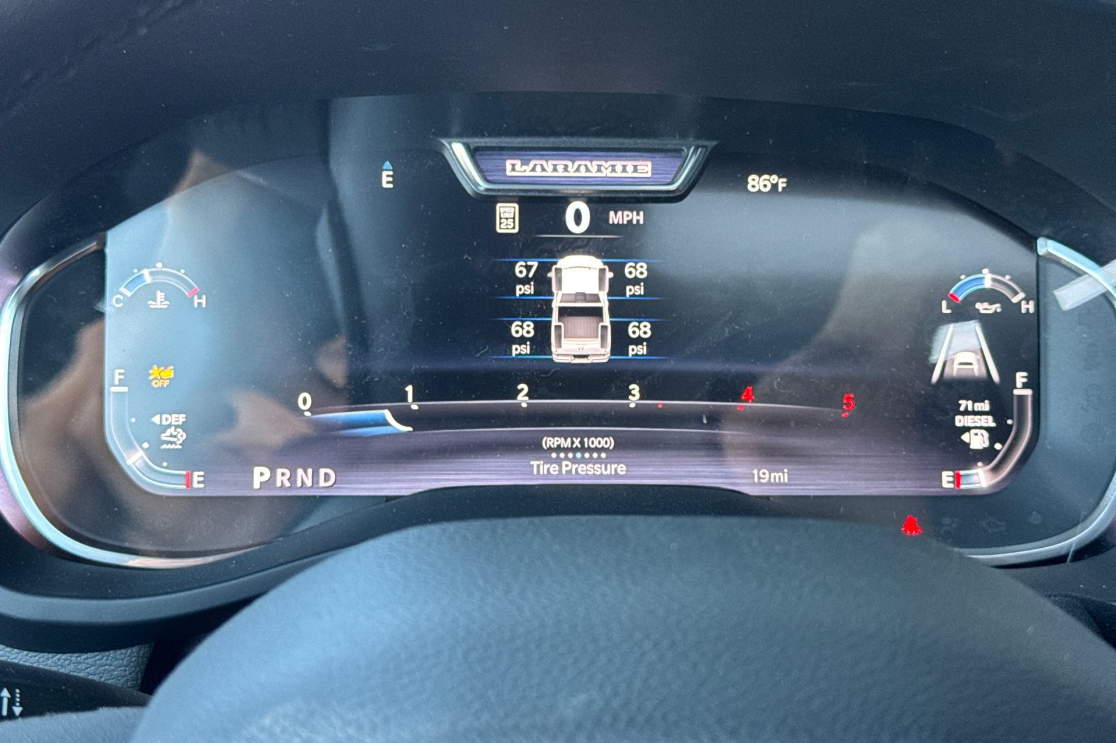New 2026 RAM 2500 Laramie AWD/4WD image 23
