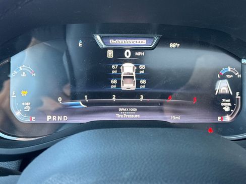 New 2026 RAM 2500 Laramie AWD/4WD image 23