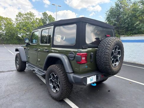 Used 2022 Jeep Wrangler Unlimited Rubicon 4xe AWD/4WD image 3