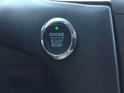 Used 2018 Ford Edge Sport image 38