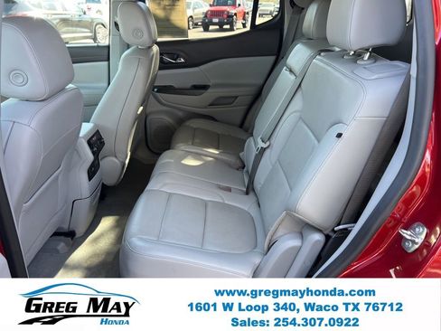 Used 2023 GMC Acadia SLT AWD/4WD image 18