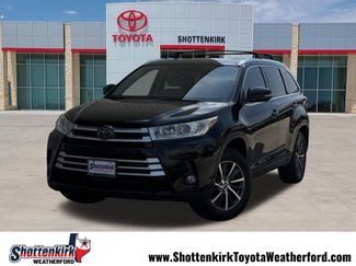 Used 2018 Toyota Highlander XLE FWD video 1