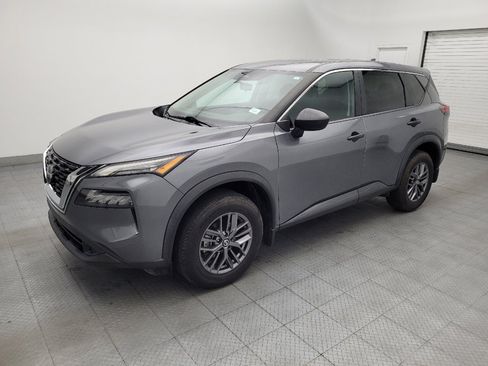 Used 2021 Nissan Rogue S AWD/4WD image 2