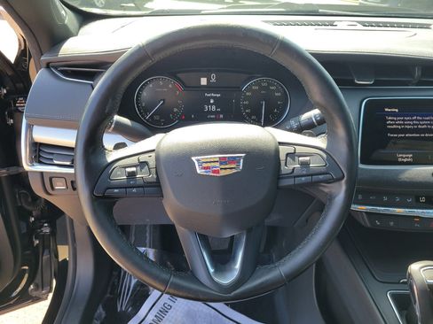 Used 2019 Cadillac XT4 Premium Luxury AWD/4WD image 22