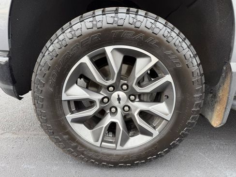 Used 2022 Chevrolet Silverado 1500 LT Trail Boss w/ LT Trail Boss Premium Package image 29