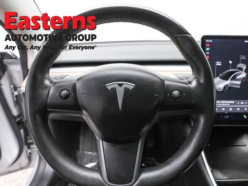 Used 2018 Tesla Model 3 Long Range image 10