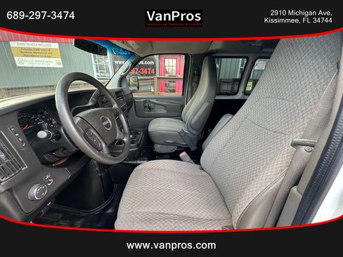 Used 2011 GMC Savana 3500 image 9