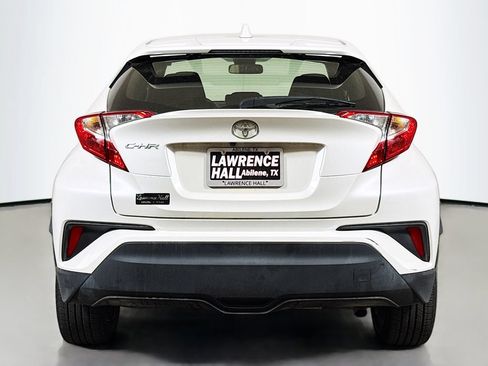Used 2021 Toyota C-HR XLE FWD image 5