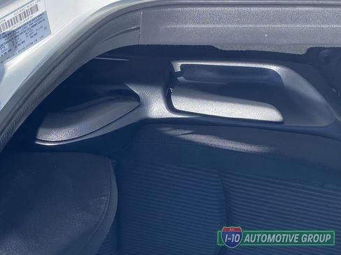 Used 2016 MAZDA MAZDA3 i Touring w/ Popular Equipment Package FWD image 18