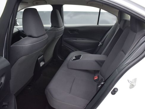 Used 2025 Toyota Corolla LE FWD image 12