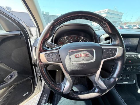 Used 2018 GMC Terrain Denali w/ Advanced Safety Package AWD/4WD image 14