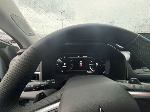 New 2026 Mitsubishi Outlander SEL FWD image 15