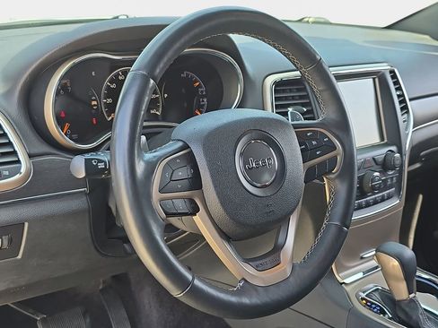Used 2017 Jeep Grand Cherokee Limited RWD image 19