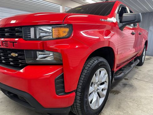 Used 2019 Chevrolet Silverado 1500 Custom w/ Custom Value Package AWD/4WD image 30