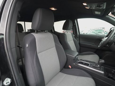 Certified 2023 Toyota Tacoma TRD Off-Road image 21