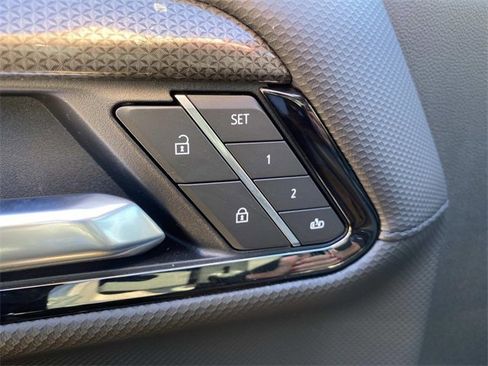 Used 2025 Chevrolet Silverado 1500 ZR2 w/ Technology Package image 20