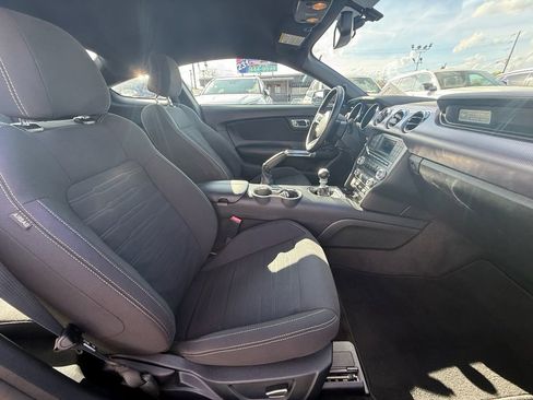 Used 2017 Ford Mustang GT image 22