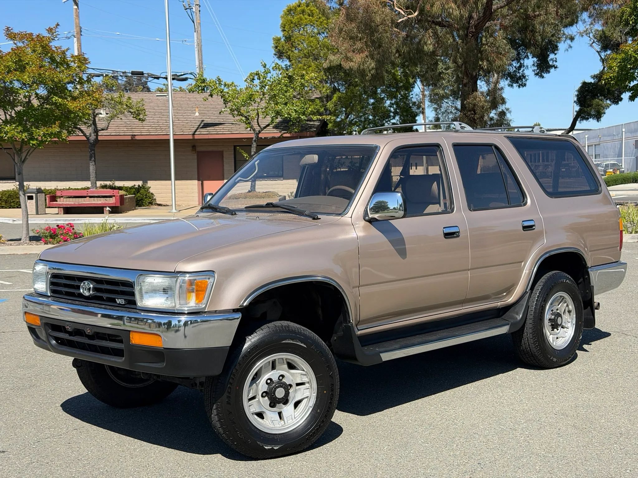 Used 1994 Toyota 4Runner SR5 AWD/4WD image 1