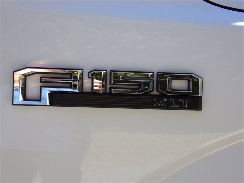 Used 2019 Ford F150 XLT w/ Equipment Group 302A Luxury AWD/4WD image 17