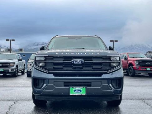 New 2025 Ford Expedition Active image 5