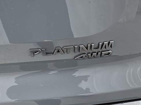 New 2026 Nissan Pathfinder Platinum image 40
