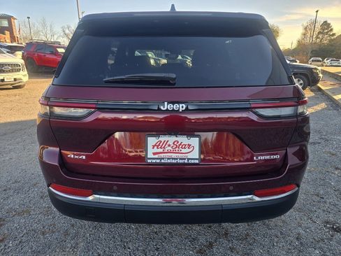 Used 2024 Jeep Grand Cherokee Laredo image 6
