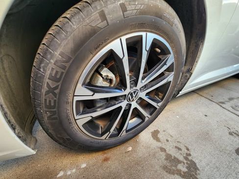 Used 2023 Volkswagen Jetta Sport FWD image 9