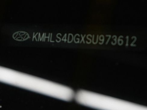 Used 2025 Hyundai Elantra SEL image 29