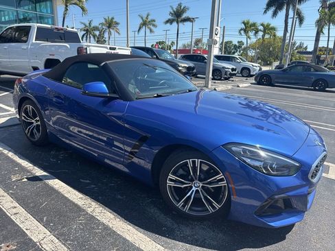 Used 2023 BMW Z4 sDrive30i w/ Driving Assistance Package image 8