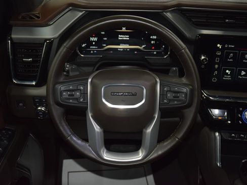 Used 2024 GMC Sierra 1500 Denali w/ Denali Reserve Package AWD/4WD image 39