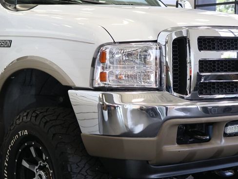 Used 2000 Ford Excursion Limited AWD/4WD image 13