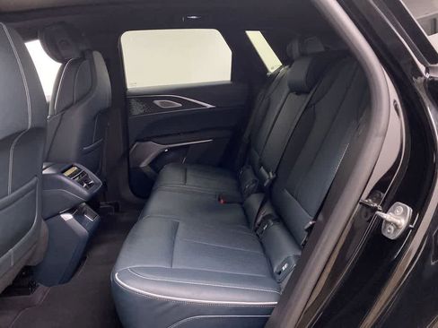 Certified 2024 Cadillac Lyriq Luxury w/ Nappa Leather Package image 17