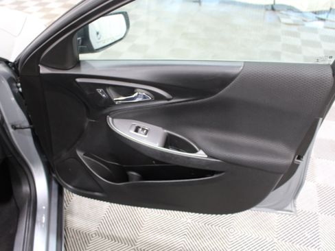 Used 2023 Chevrolet Malibu LS FWD image 26