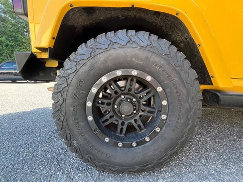 Used 2015 Jeep Wrangler Unlimited Sahara w/ Connectivity Group AWD/4WD image 46