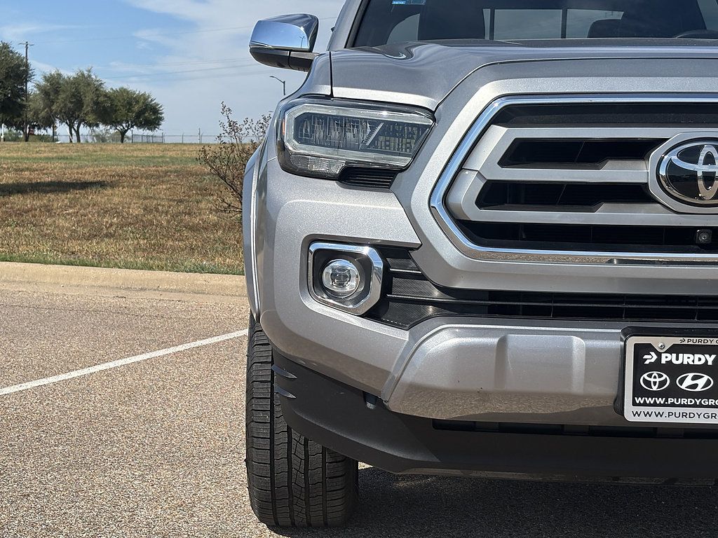 Used 2020 Toyota Tacoma Limited RWD image 5