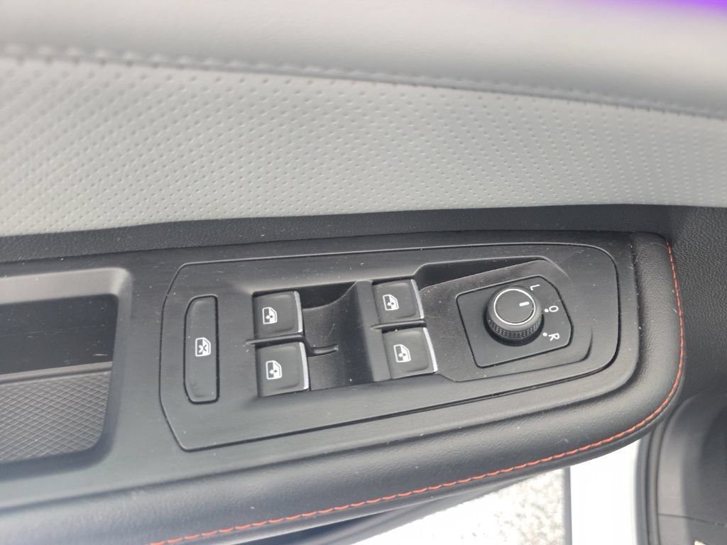 Certified 2024 Volkswagen Atlas Peak Edition SE AWD/4WD image 34
