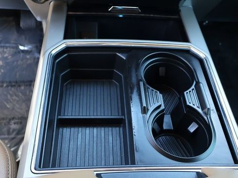 Certified 2022 Ford F250 Lariat w/ Lariat Value Package image 25