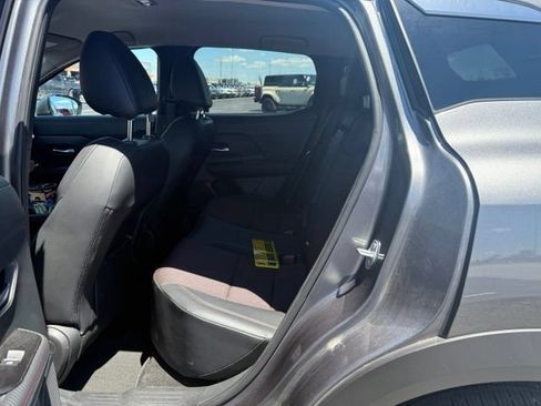 Used 2025 Nissan Kicks SR AWD/4WD image 16