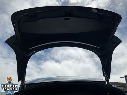 Used 2023 Tesla Model 3 Standard Range image 9