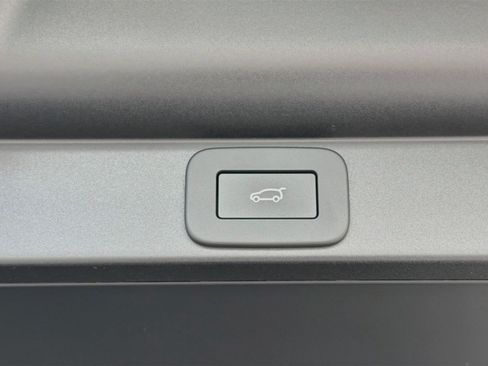 New 2026 Land Rover Range Rover SE AWD/4WD image 14