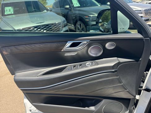 Used 2021 Genesis GV80 2.5T w/ Prestige Package 05 RWD image 13