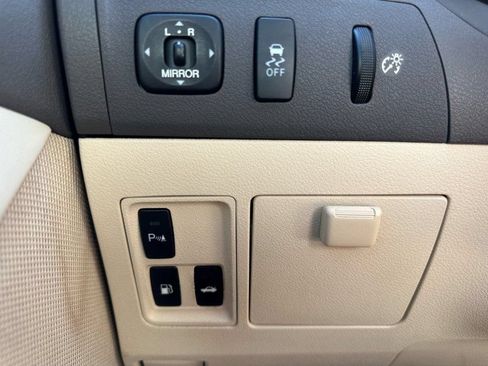 Used 2010 Lexus ES 350 FWD image 19
