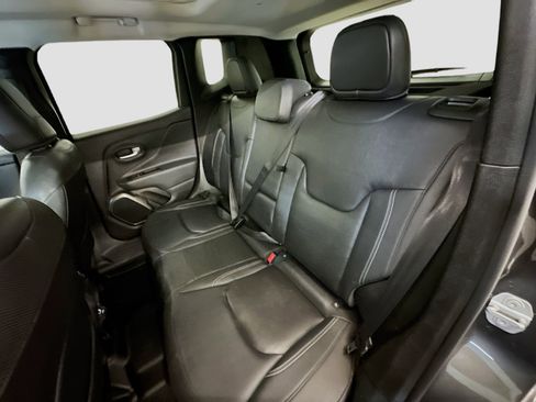 Used 2018 Jeep Renegade Limited w/ UConnect 8.4 Nav Group image 30