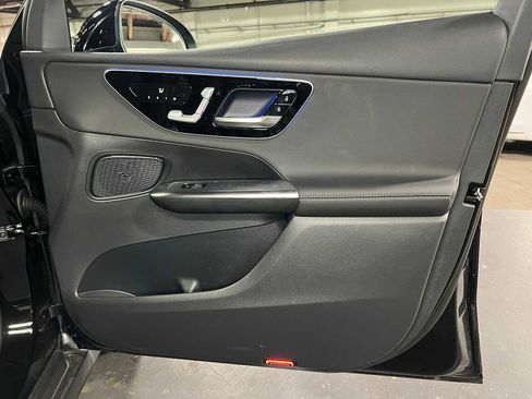 Used 2026 Mercedes-Benz GLC 300 4MATIC image 10