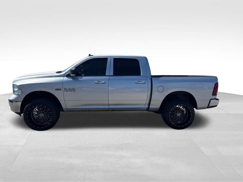 Used 2017 RAM 1500 Big Horn AWD/4WD image 2