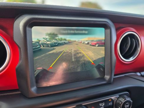 Used 2020 Jeep Gladiator Rubicon image 26