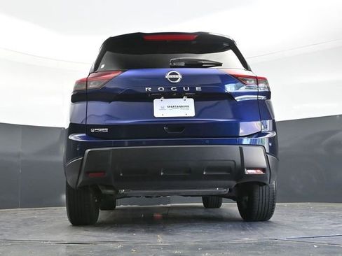 Used 2025 Nissan Rogue SV FWD image 38