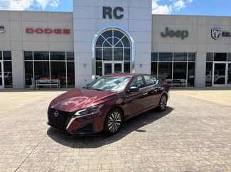 Used 2025 Nissan Altima 2.5 SV FWD video 1
