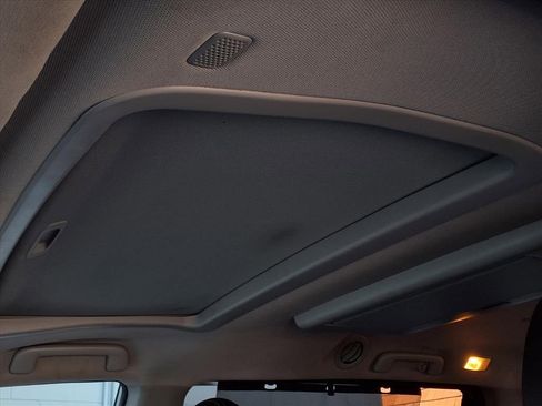 Certified 2019 Toyota Sienna SE Premium image 14