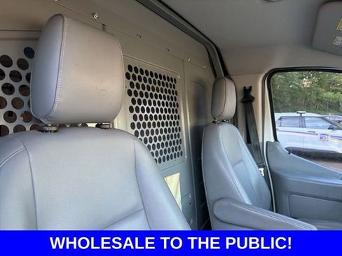 Used 2015 Ford Transit 250 130 Low Roof RWD image 9